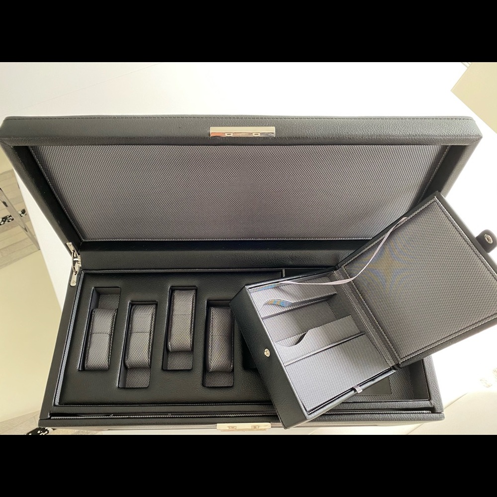 Triple Rotor Box with Storage - Picture 3 of 7